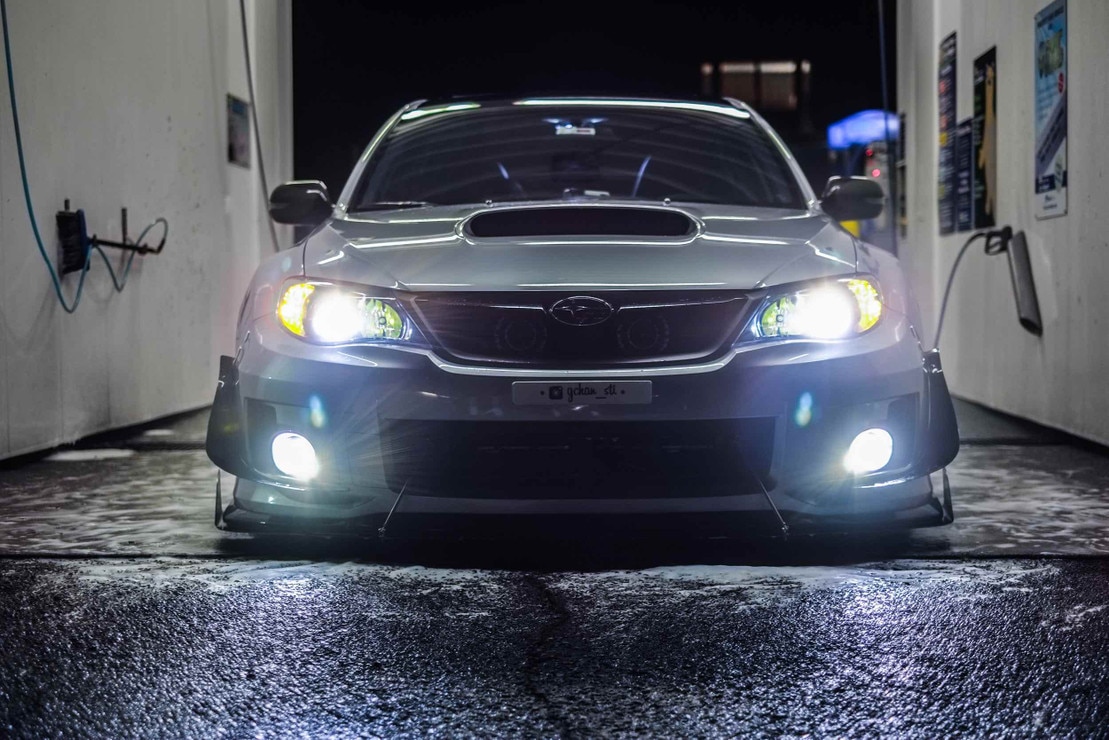 subaru-with-fog-lights-on