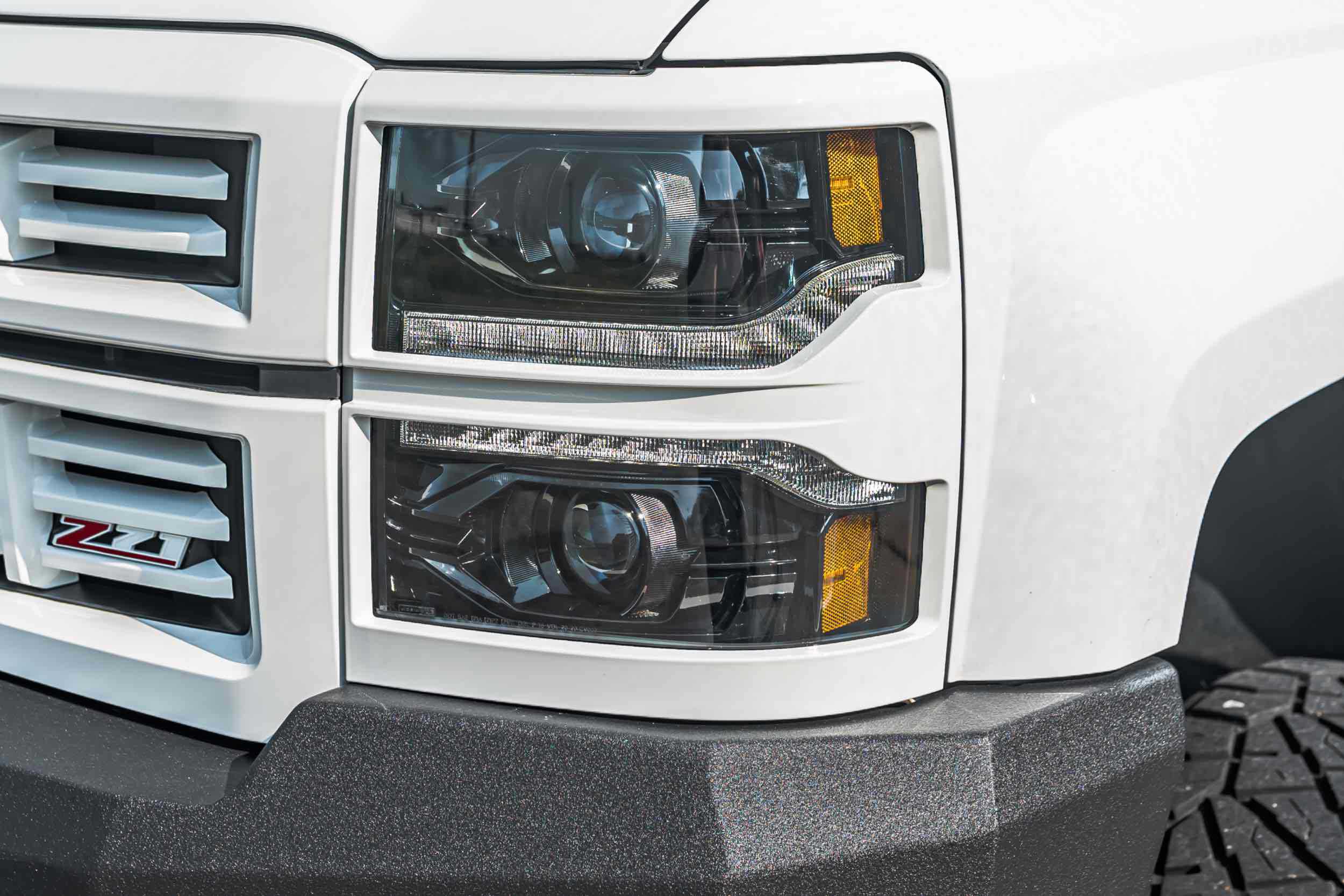 2015 silverado headlight