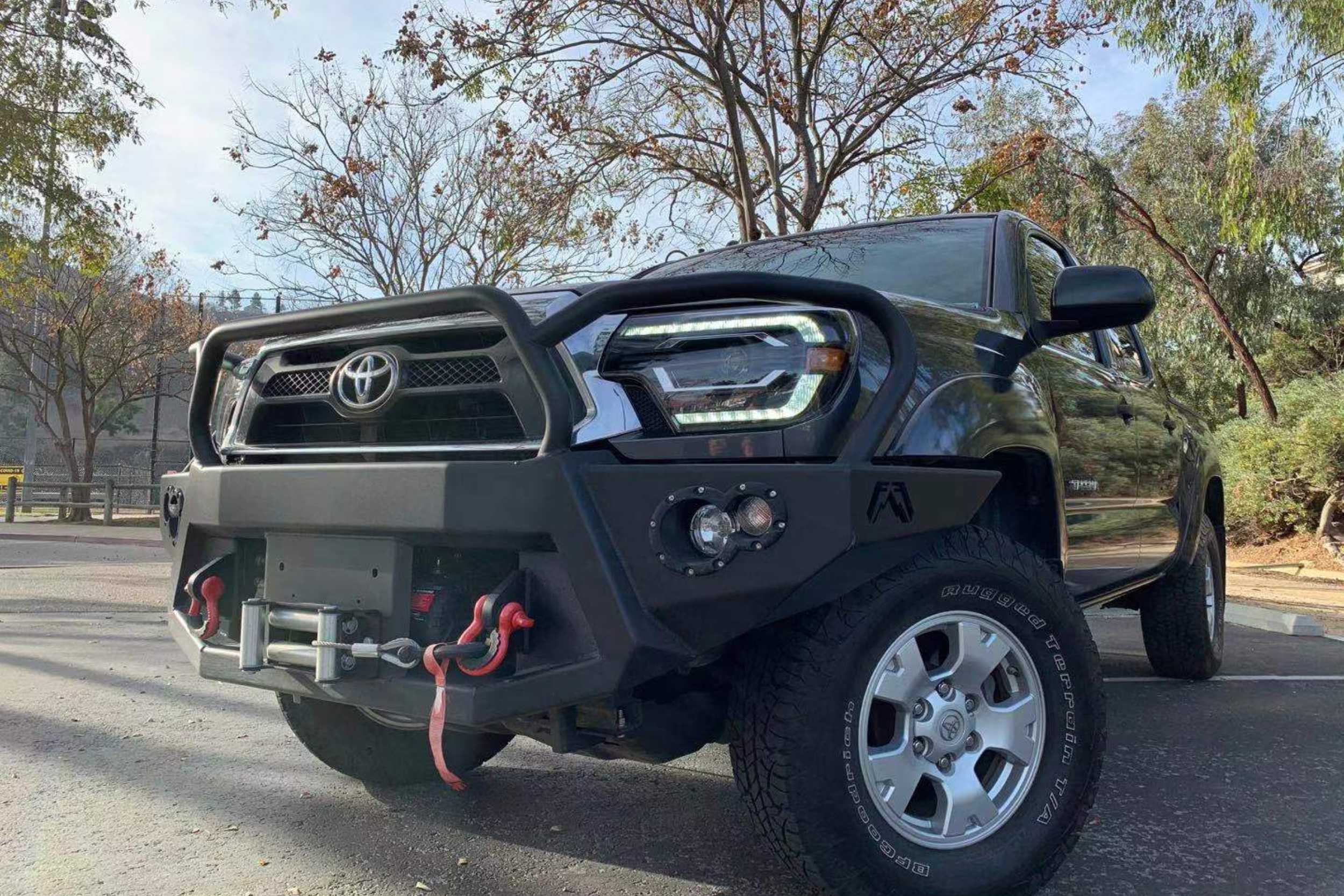 Pair Headlights For 2012-2015 Toyota Tacoma - Chrome Housing, Amber Reflector, Halogen, Epartsgogo